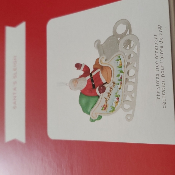 Hallmark Keepsake Santa's sleigh - Picture 2 of 7